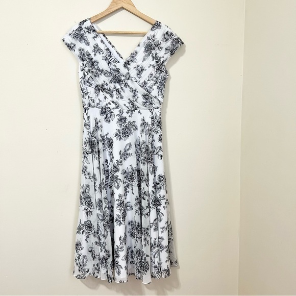 Rachel Parcell Floral Chiffon Wrap Dress in White sz‎ 6 - Picture 3 of 5
